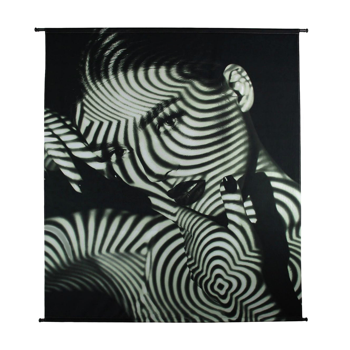 Wandkunst aus Samt mit Tigerlilie