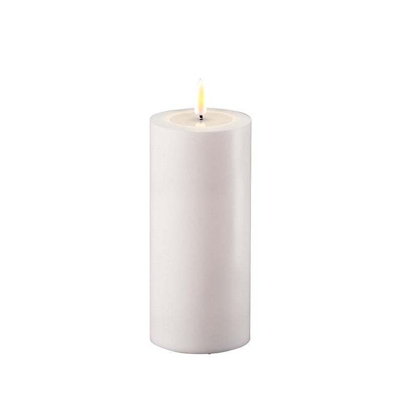 White Real Flame Outdoor LED Candle 10x15cm