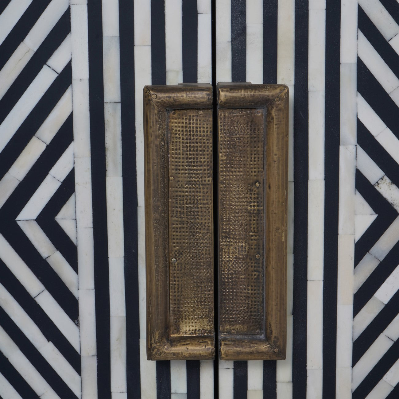 Wolseley Buffetschrank mit vier Türen