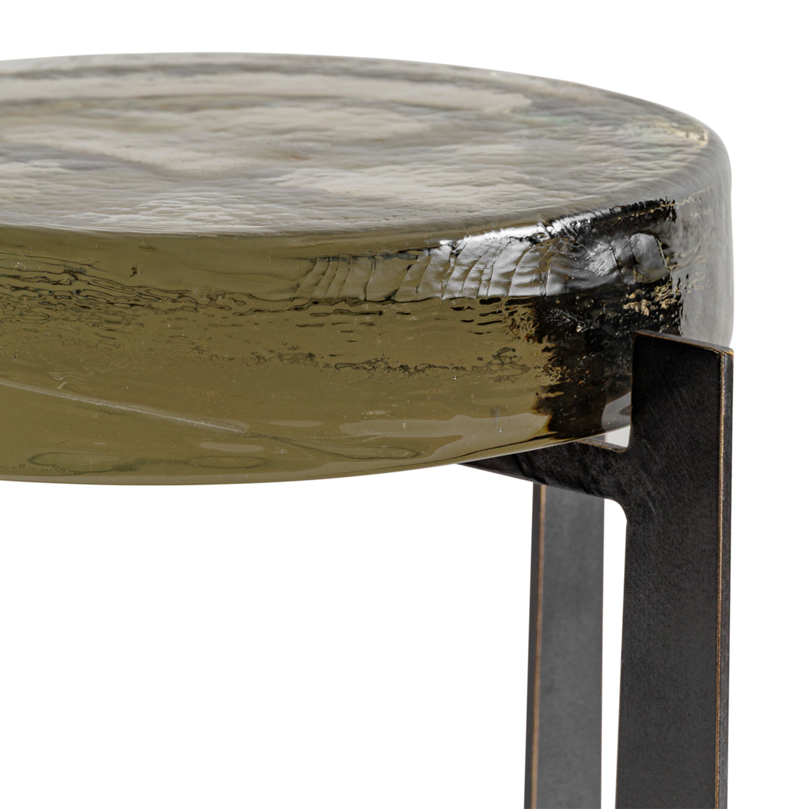 Ensemble de 2 tables d'appoint à plateau monochrome Swirl