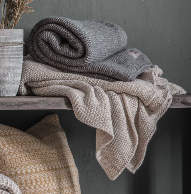 Chunky Knitted Throw Grey