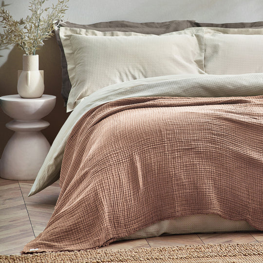 Lark Crinkle Cotton Throw Rose