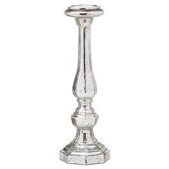 Hohe metallische sechseckige Kerzensäule
