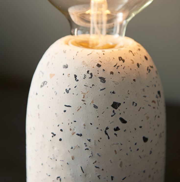 Terrazzo-Tischlampe – Weiß