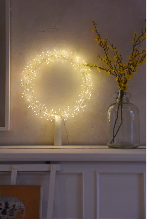 Starburst Wreath (White)