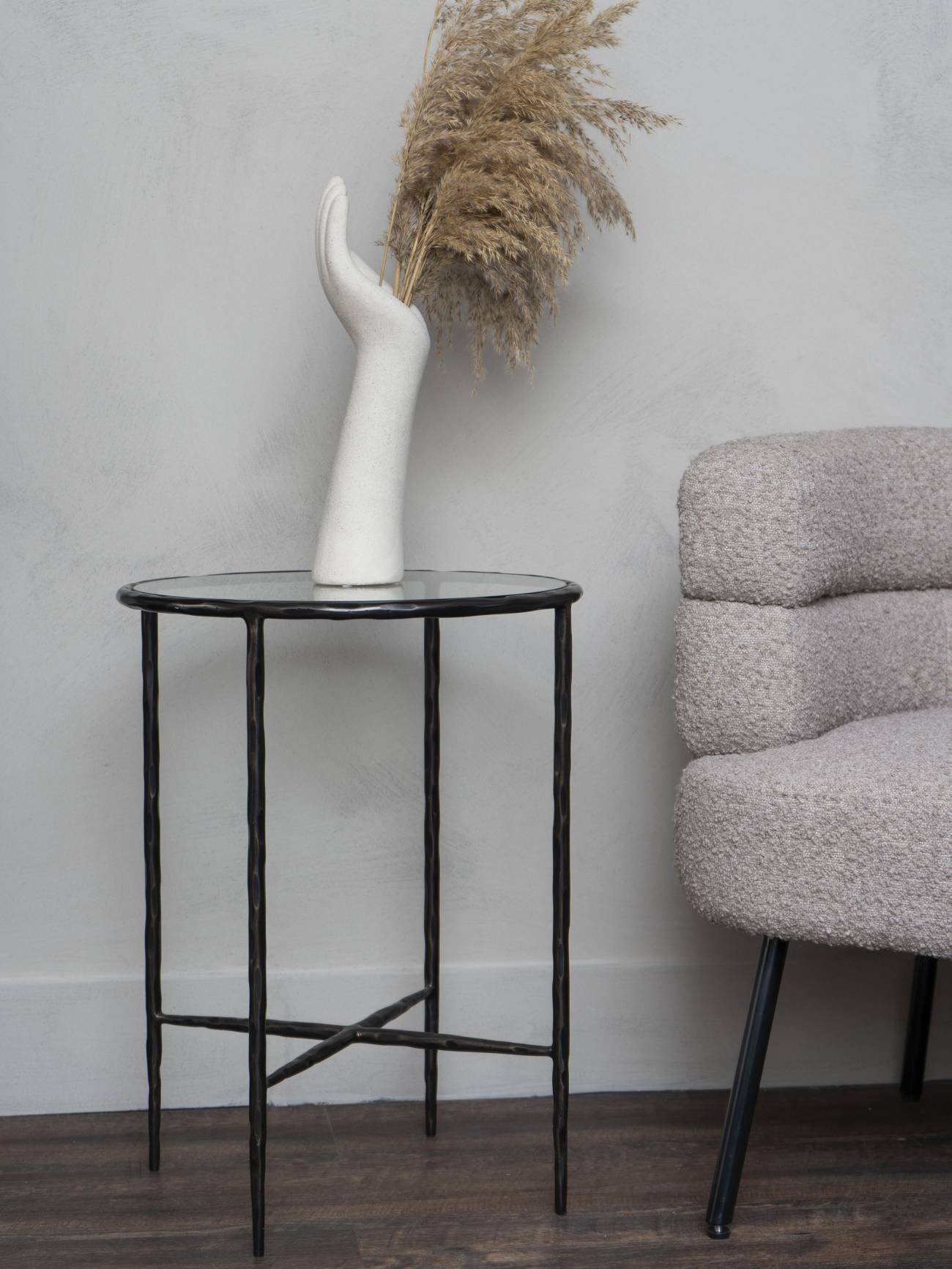 Wiener Antik-Goldatlas-Couchtisch mit Tablett