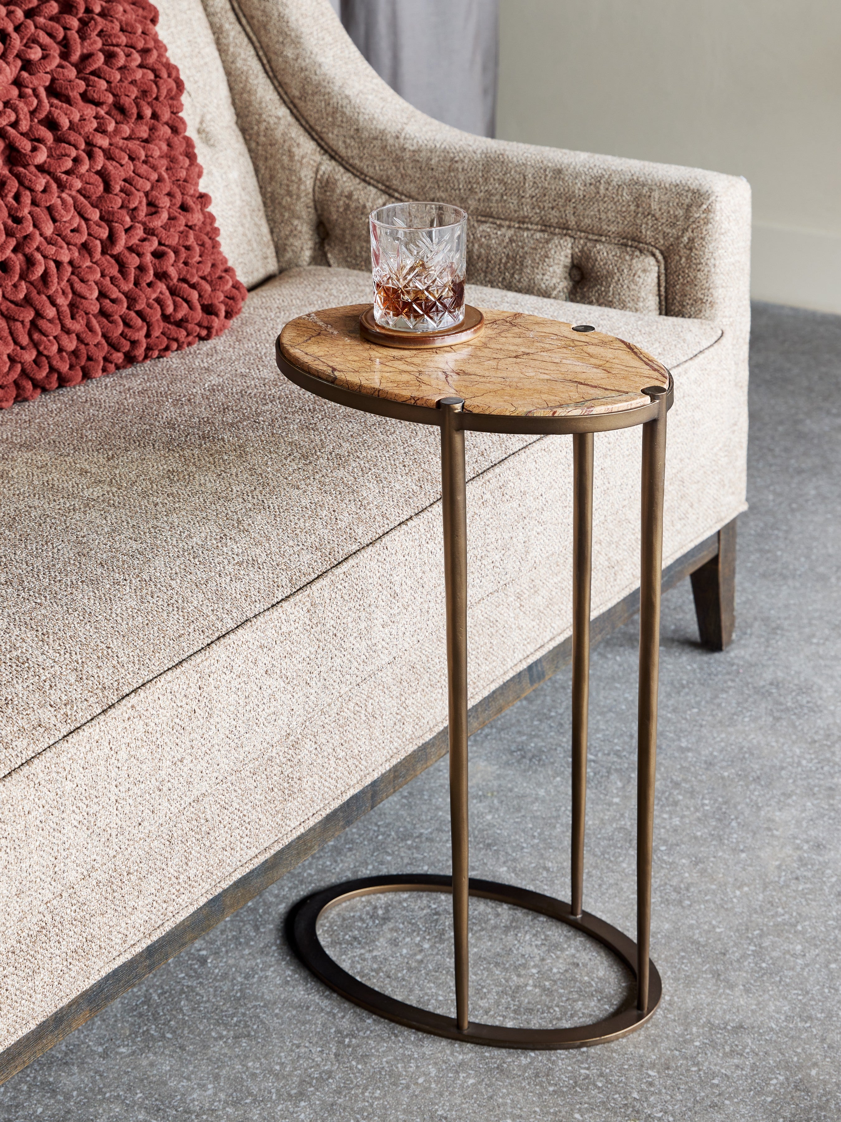 Laura Ashley Belvedere Pfauendruck-Set mit 2 Beistelltischen