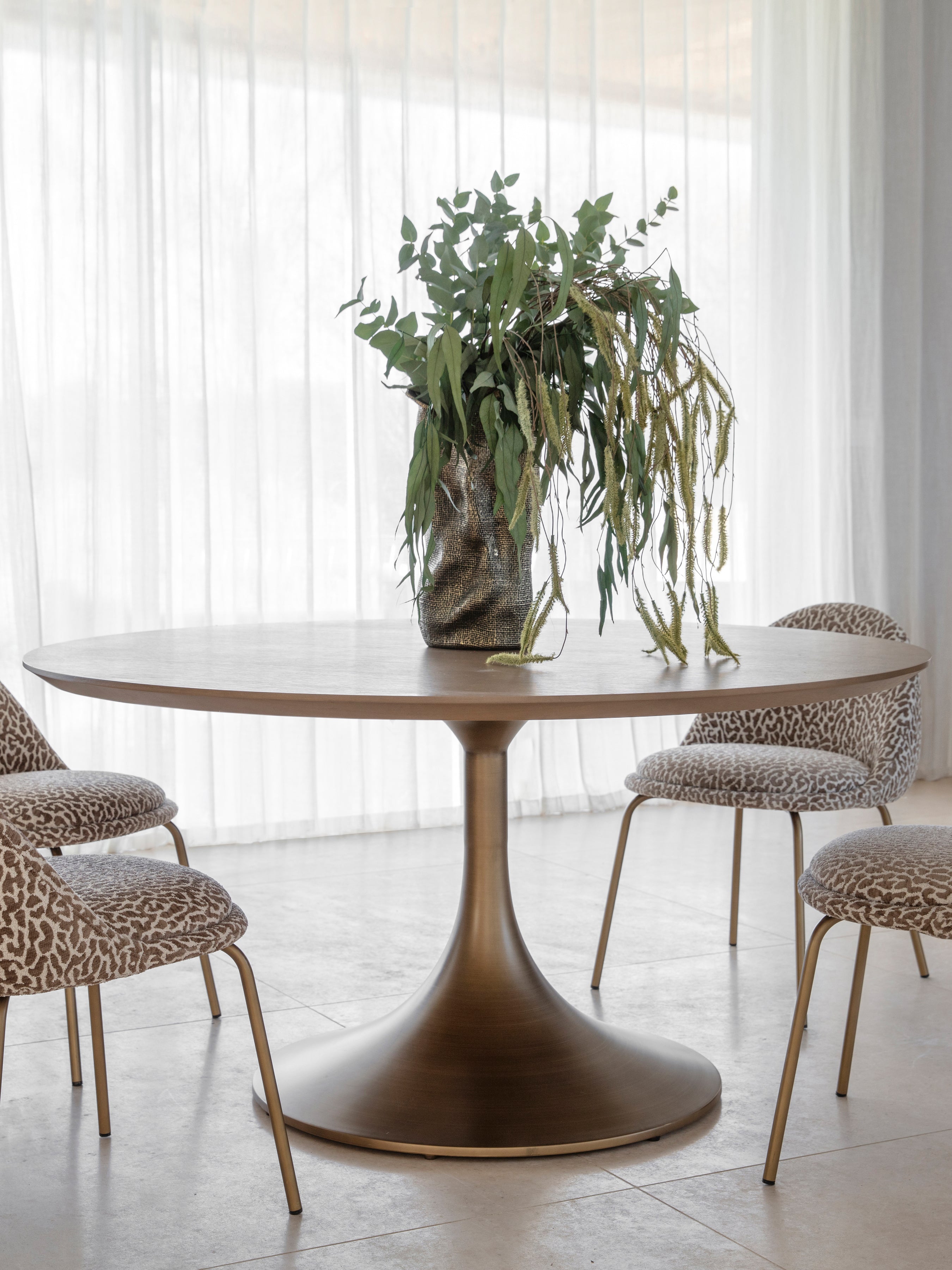 Belvedere Aged Gold Set aus 2 zusammensetzbaren Couchtischen mit Marmor und getöntem Glas