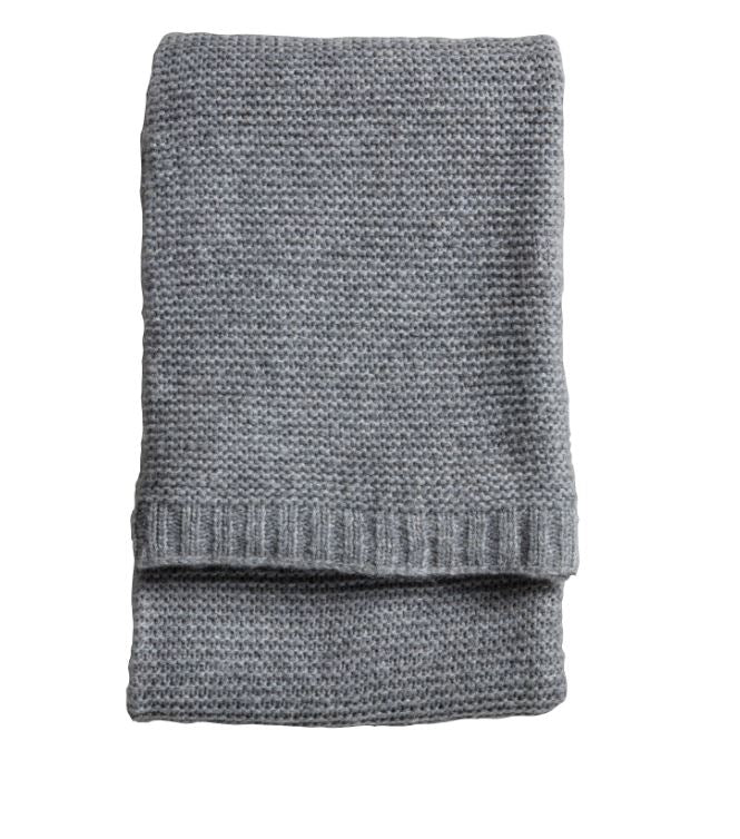 Chunky Knitted Throw Grey