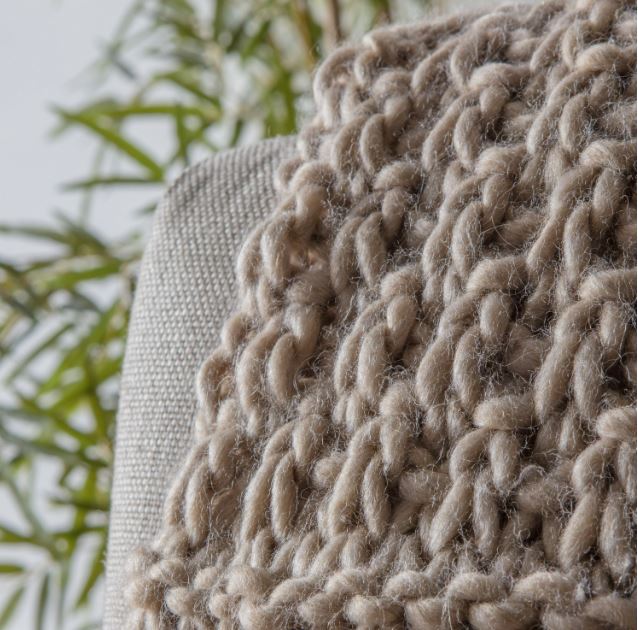 Oatmeal Chunky Knitted Throw 130x170cm