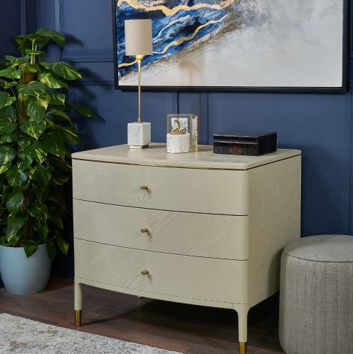 Bennett Off - White Chest Of Drawers