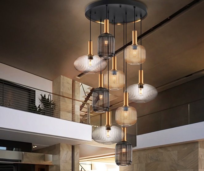 Montana Schwarz &amp; Gold 9-Lampen-Licht