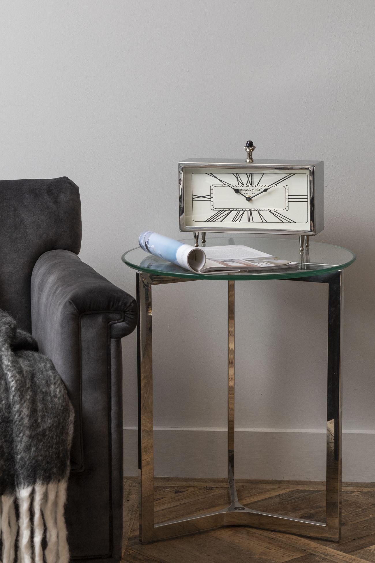 Horloge de table rectangulaire en nickel Nebolo