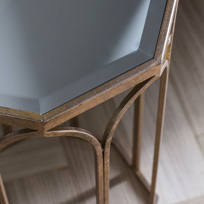 Table d'appoint Canterbury en métal doré avec plateau en verre