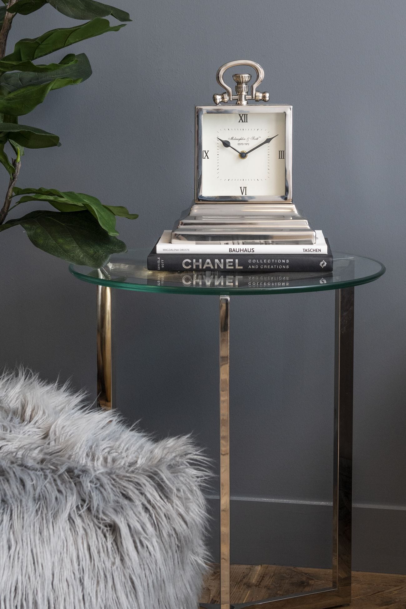 Extra kleine rechteckige Latham-Uhr aus Aluminium