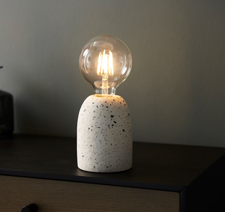 Terrazzo-Tischlampe – Weiß